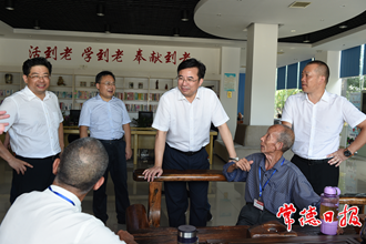邹文辉在武陵、鼎城及常德高新区调研时指出：坚持精明增长 聚焦产业发展 建设宜居城市