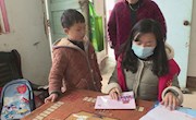 就地过年 汉寿志愿者送关爱